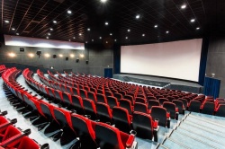 Информация для потребителей: новые правила оказания услуг по показу фильмов в кинозалах